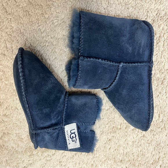 UGG Erin Sheepskin Toddler Slipper Boot - Suede - Picture 2 of 10